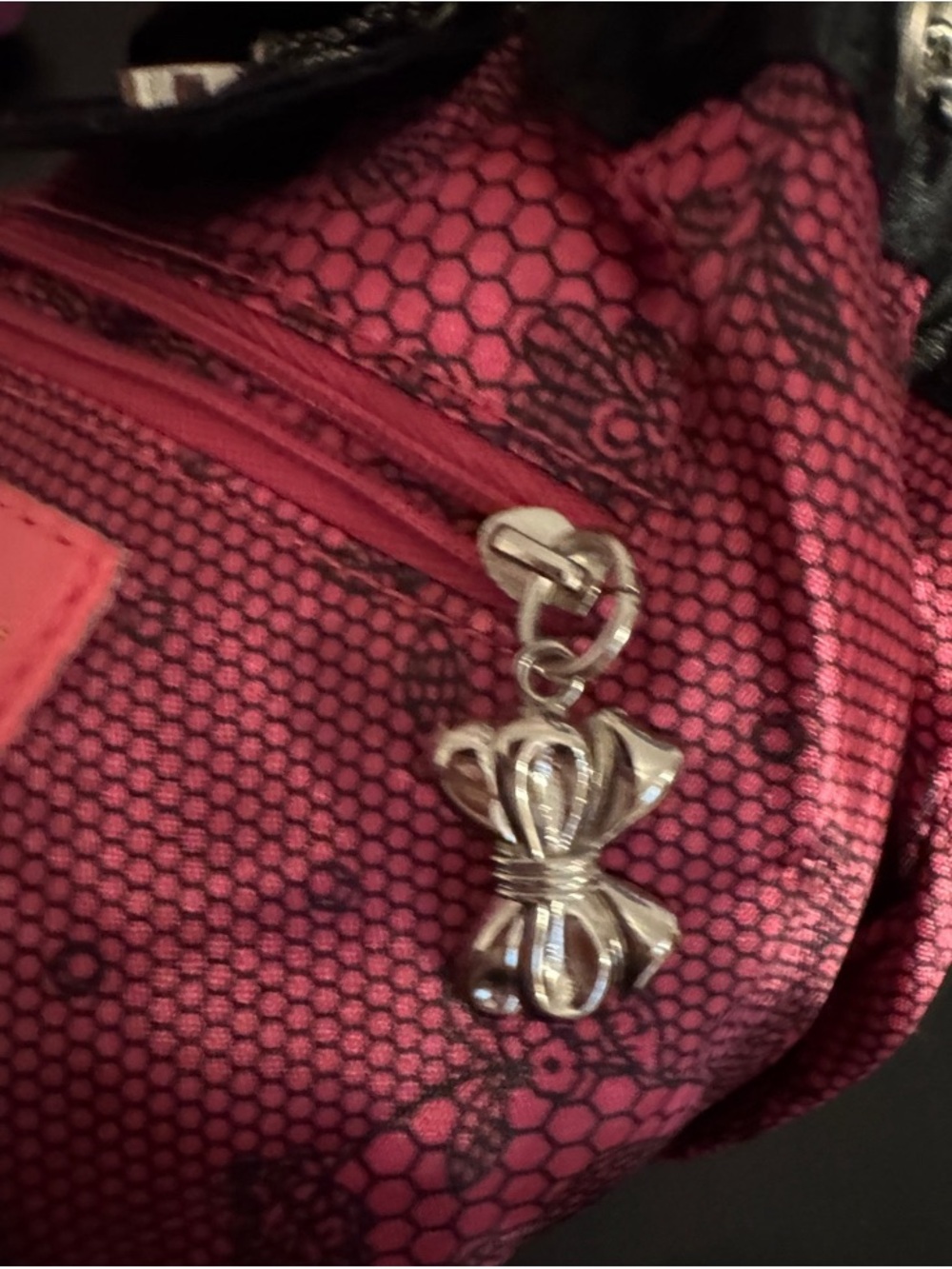 Betsey Johnson Black and Silver Sequin Chain Bucket Bag - Picture 5 of 7